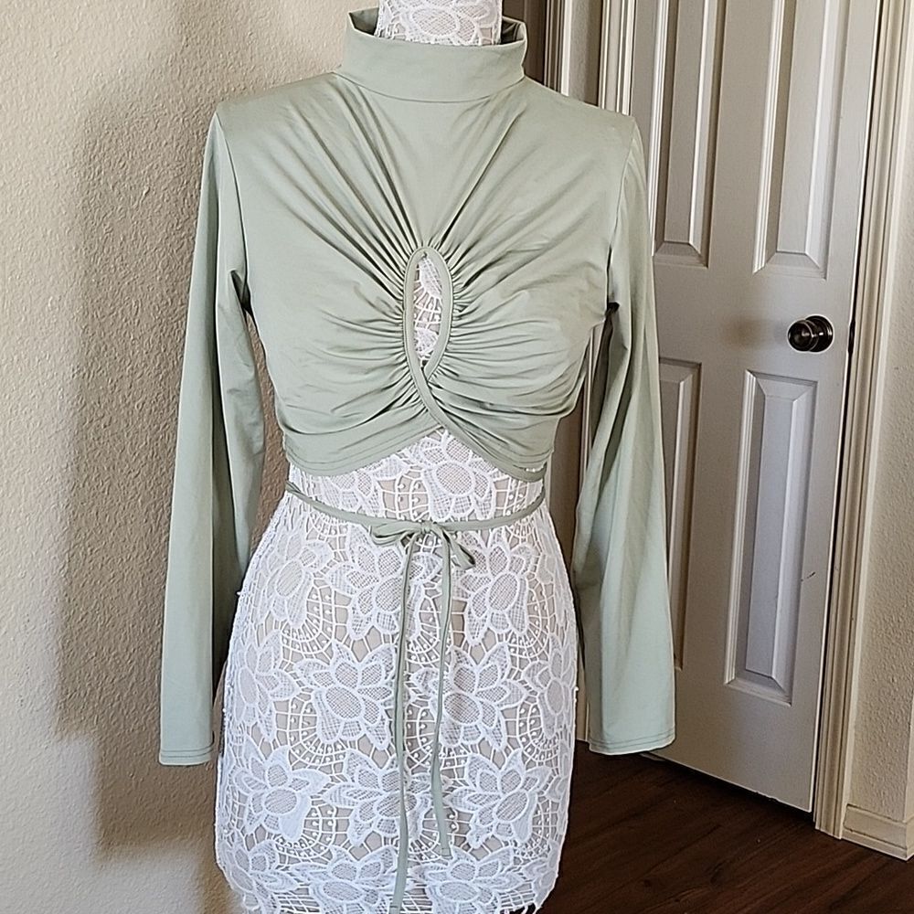 PrettyLittleThing Y2K Coquette Girl Streetwear Crop Top Size XL NEW - Picture 2 of 9